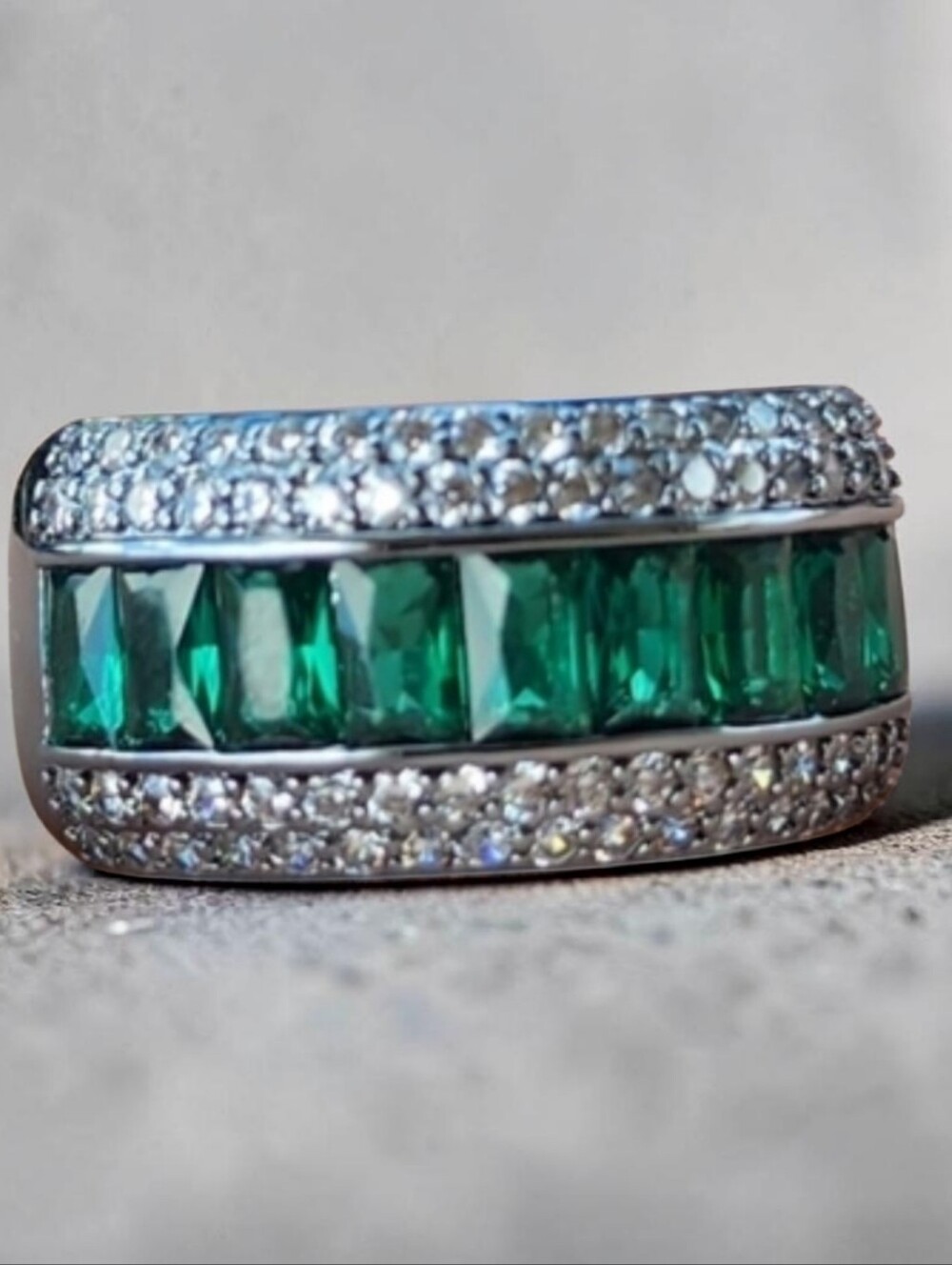 Bomb Party Shimmering Waves Green Hematite Lab Created Emerald Gemstone Ring 10